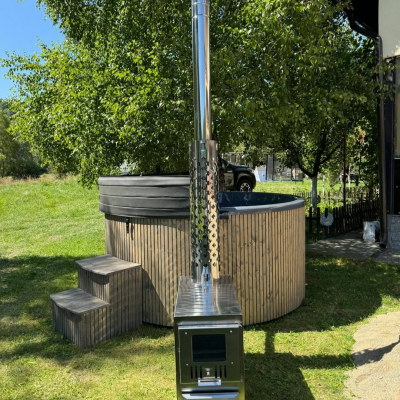 Градинско джакузи на дърва